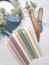 Load image into Gallery viewer, 🧡  Handmade Wooden Hearts