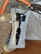 Load image into Gallery viewer, Light up Bunny wreath - with Carrot hanger