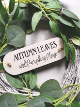 Load image into Gallery viewer, Wooden Autumn Wreath tags