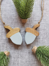Load image into Gallery viewer, Solid Wood Handmade Acorns