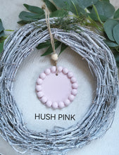 Load image into Gallery viewer, Spring Hanging decoration