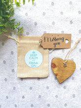 Load image into Gallery viewer, Letterbox Gift Gin Lovers, Solid Wood keepsake Heart in Gift Bag, Keep calm & drink gin with personalised tag, Teachers gift