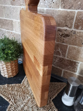 Load image into Gallery viewer, Oak - Solid Wood Star Chopping Boards
