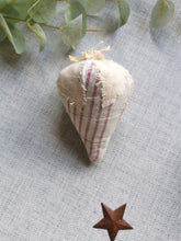 Load image into Gallery viewer, Quilted strawberries
