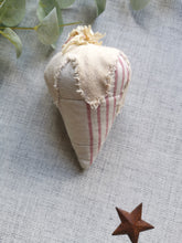 Load image into Gallery viewer, Quilted strawberries
