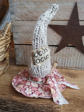 Load image into Gallery viewer, Primitive Witches decorative hats
