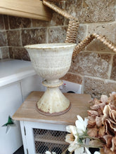 Load image into Gallery viewer, Vintage pottery
