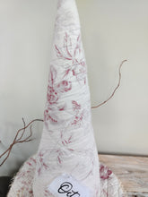 Load image into Gallery viewer, Quilted Witches hat
