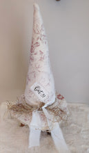 Load image into Gallery viewer, Quilted Witches hat
