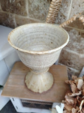 Load image into Gallery viewer, Vintage pottery
