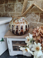 Load image into Gallery viewer, Stoneware glazed pot
