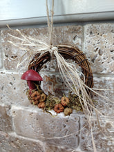 Load image into Gallery viewer, Mini wreath with clay toadstool in Burgundy
