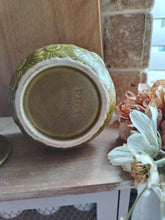 Load image into Gallery viewer, Vintage Bee Honey pot
