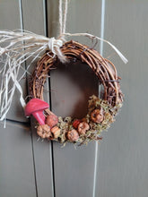 Load image into Gallery viewer, Mini wreath with clay toadstool in Burgundy
