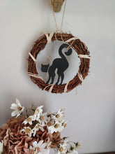 Load image into Gallery viewer, 8&quot; Wreath with wooden Black Cat
