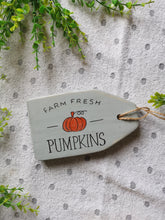 Load image into Gallery viewer, Wooden Tags - Farm Fresh Pumpkins
