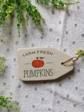 Load image into Gallery viewer, Wooden Tags - Farm Fresh Pumpkins
