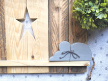 Load image into Gallery viewer, Wooden mouse with bell - Grey
