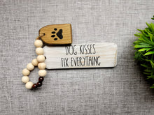 Load image into Gallery viewer, Positivity Quote Wooden Tag with bead garland
