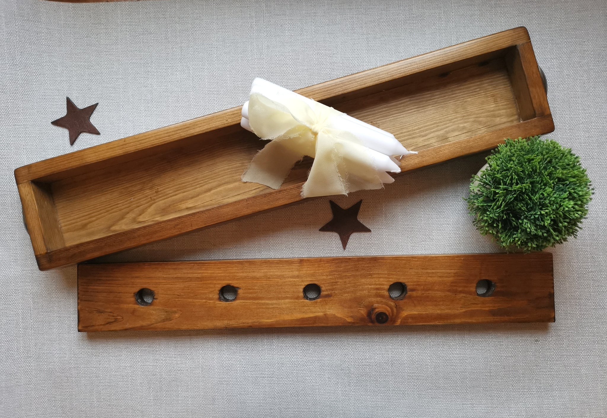 Wooden dinner outlet tray table