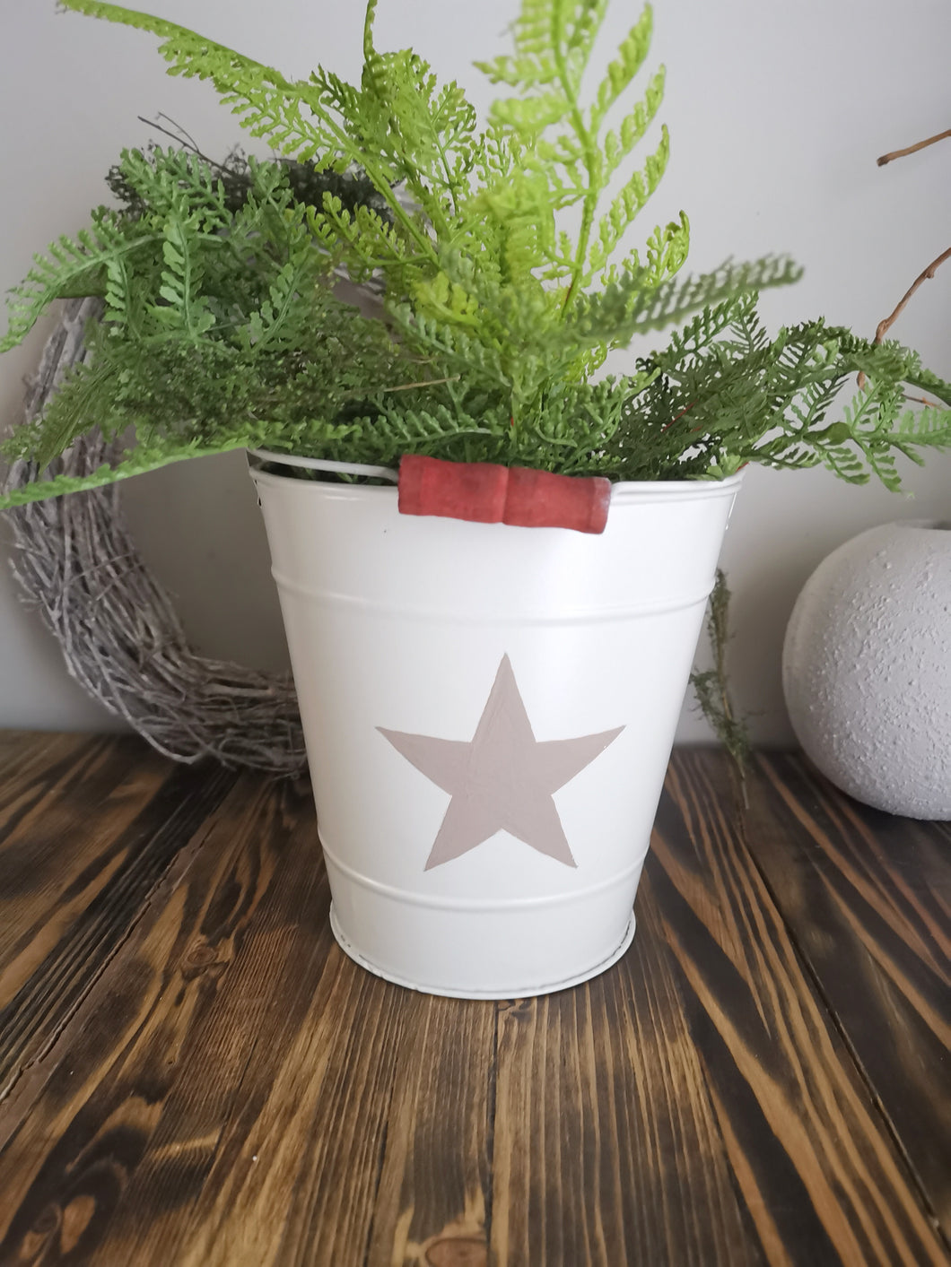 Metal bucket with Taupe Star (3 colours available)