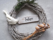 Load image into Gallery viewer, Teachers Gift, wooden flower tag with personalised gift wrap
