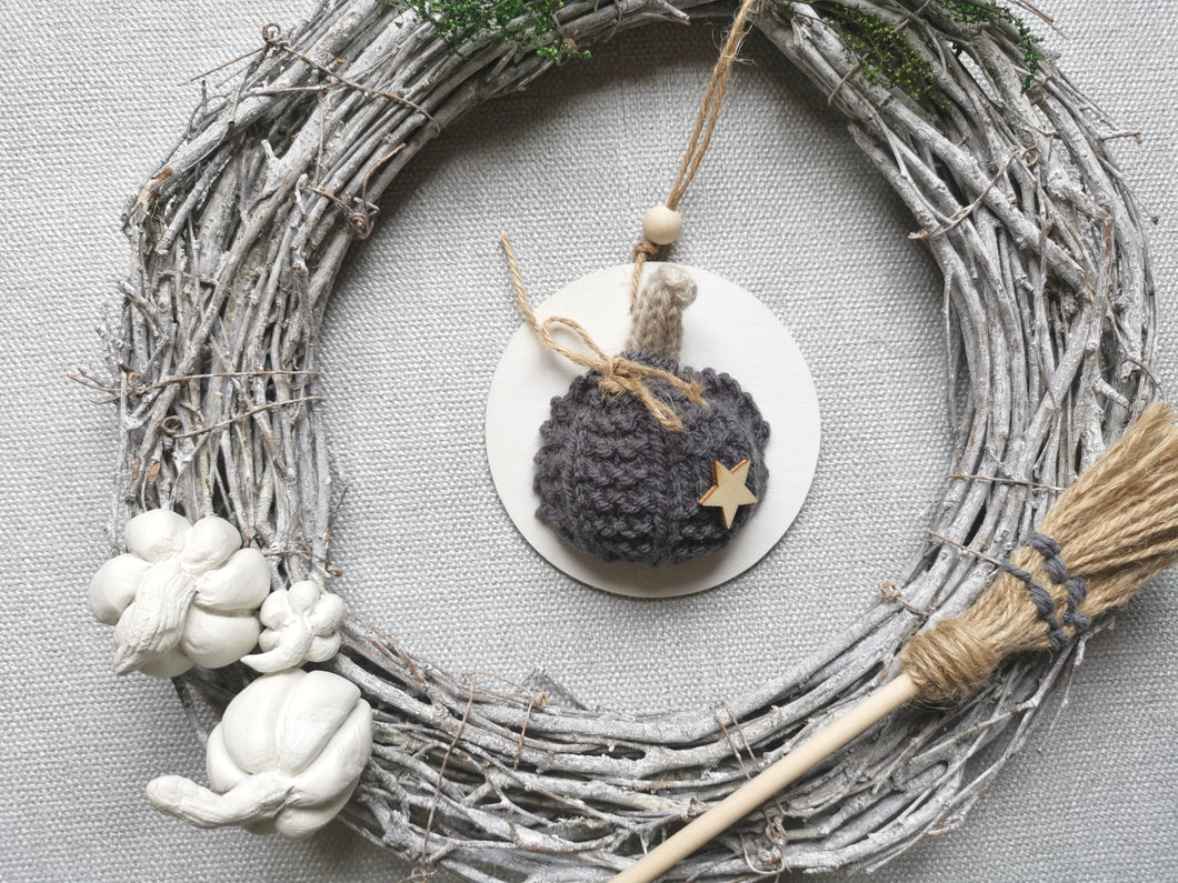 Hanging Pumpkin decoration - Greys