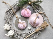 Load image into Gallery viewer, Hanging Pumpkin decoration - Pinks

