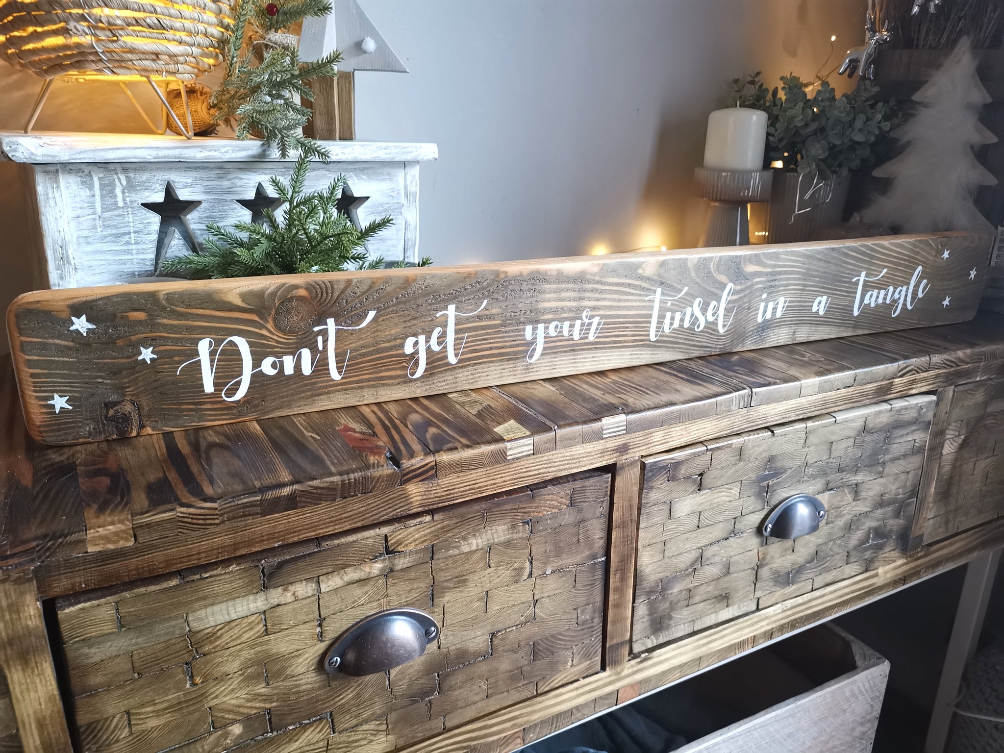 XL Sign – WomblesCrafts