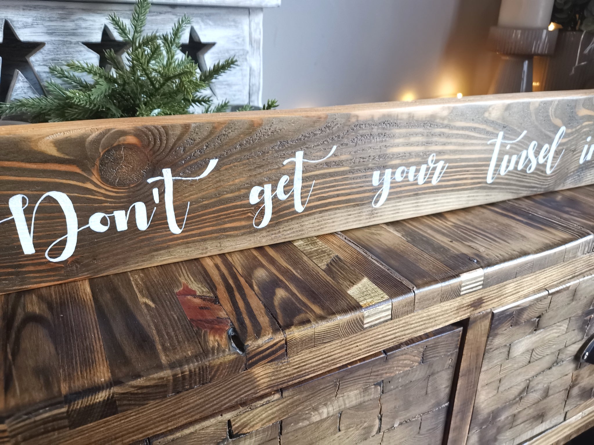 XL Sign – WomblesCrafts