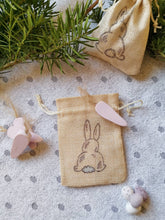 Load image into Gallery viewer, Easter Treat Bags  , Burlap bag with personalised wooden carrot

